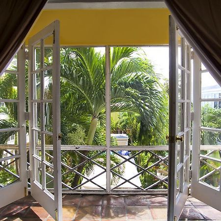 Sadigo Court Hotel Miami Beach Esterno foto